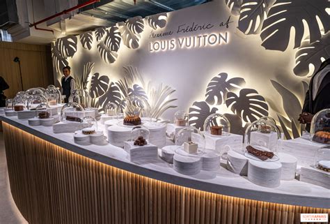 louis vuitton cafe parijs|Louis Vuitton maxime frederic.